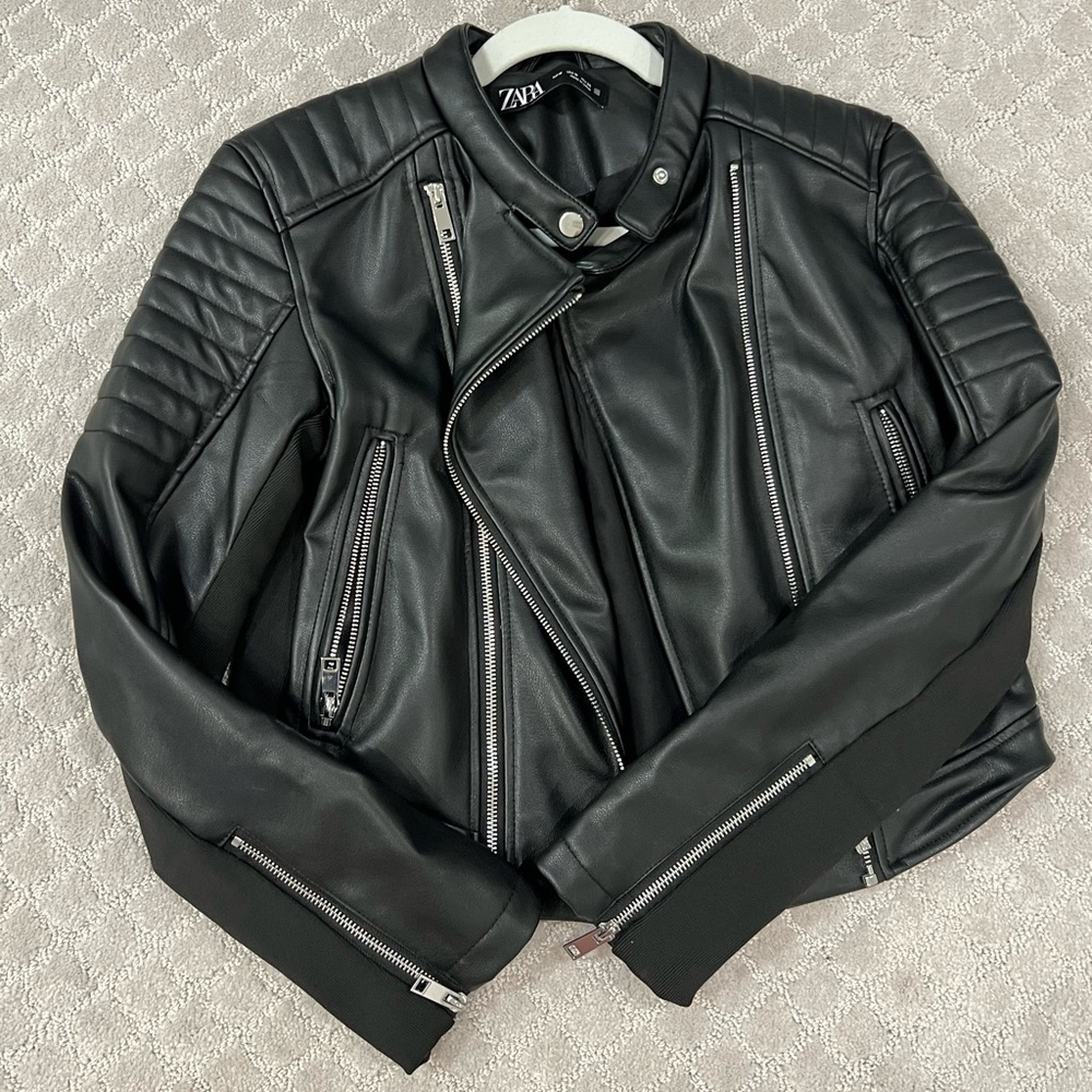 Zara leather jacket size m